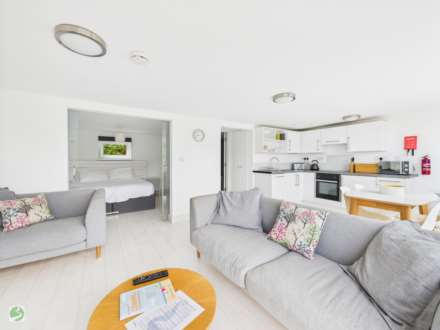 Millendreath Beach Resort, Millendreath, Image 2