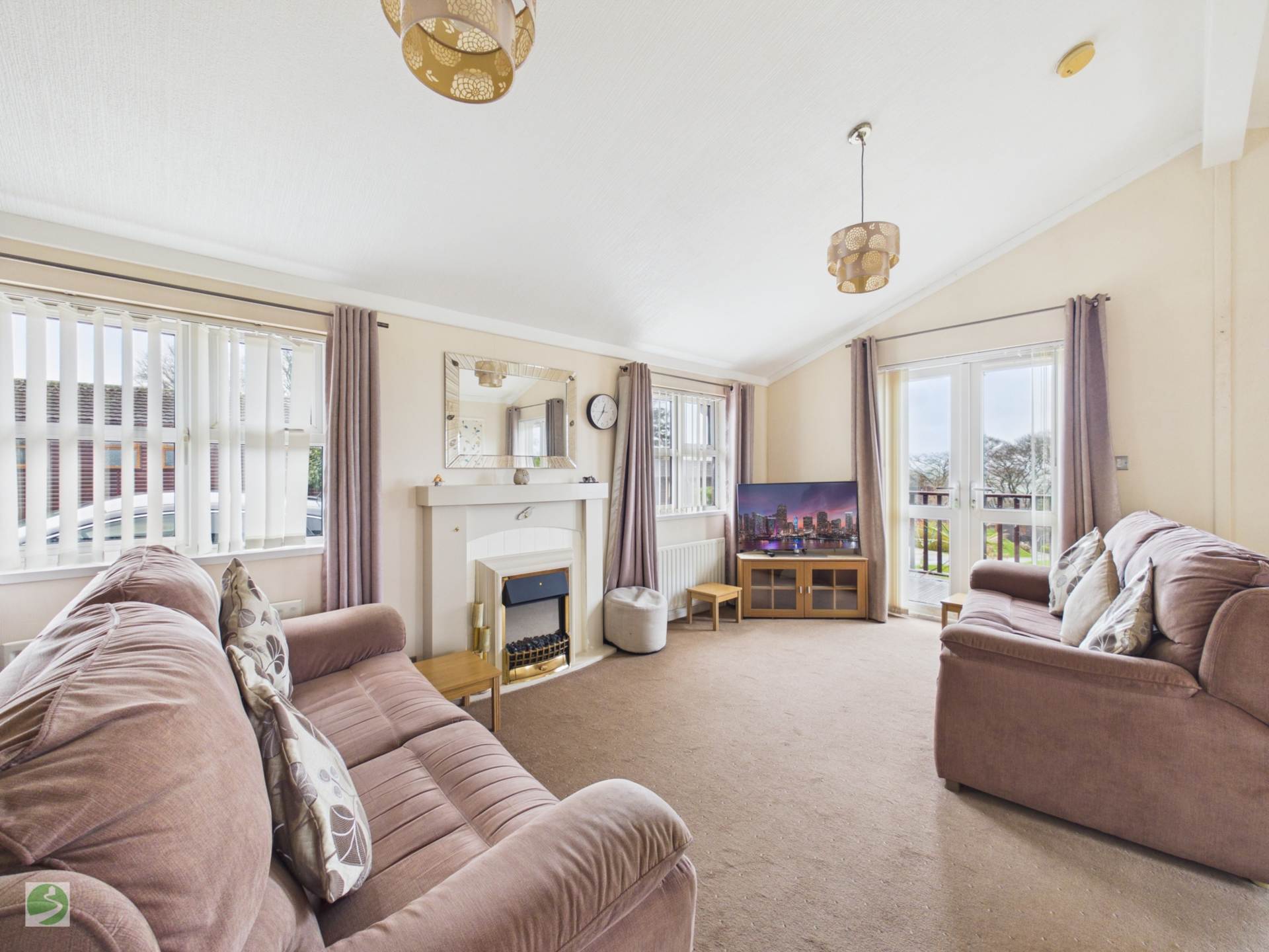 Acorn View, Oaklands Park, Image 3