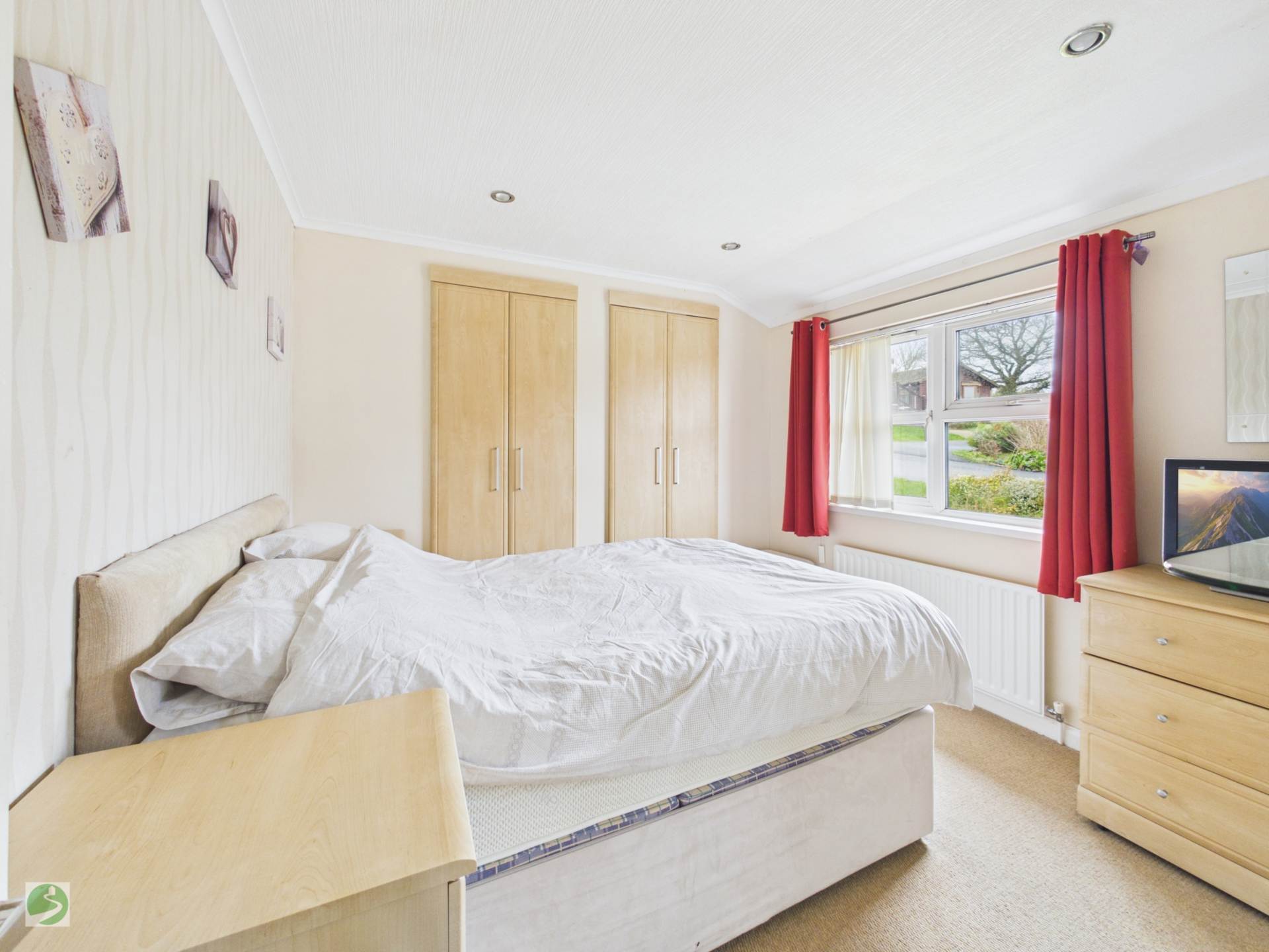 Acorn View, Oaklands Park, Image 7