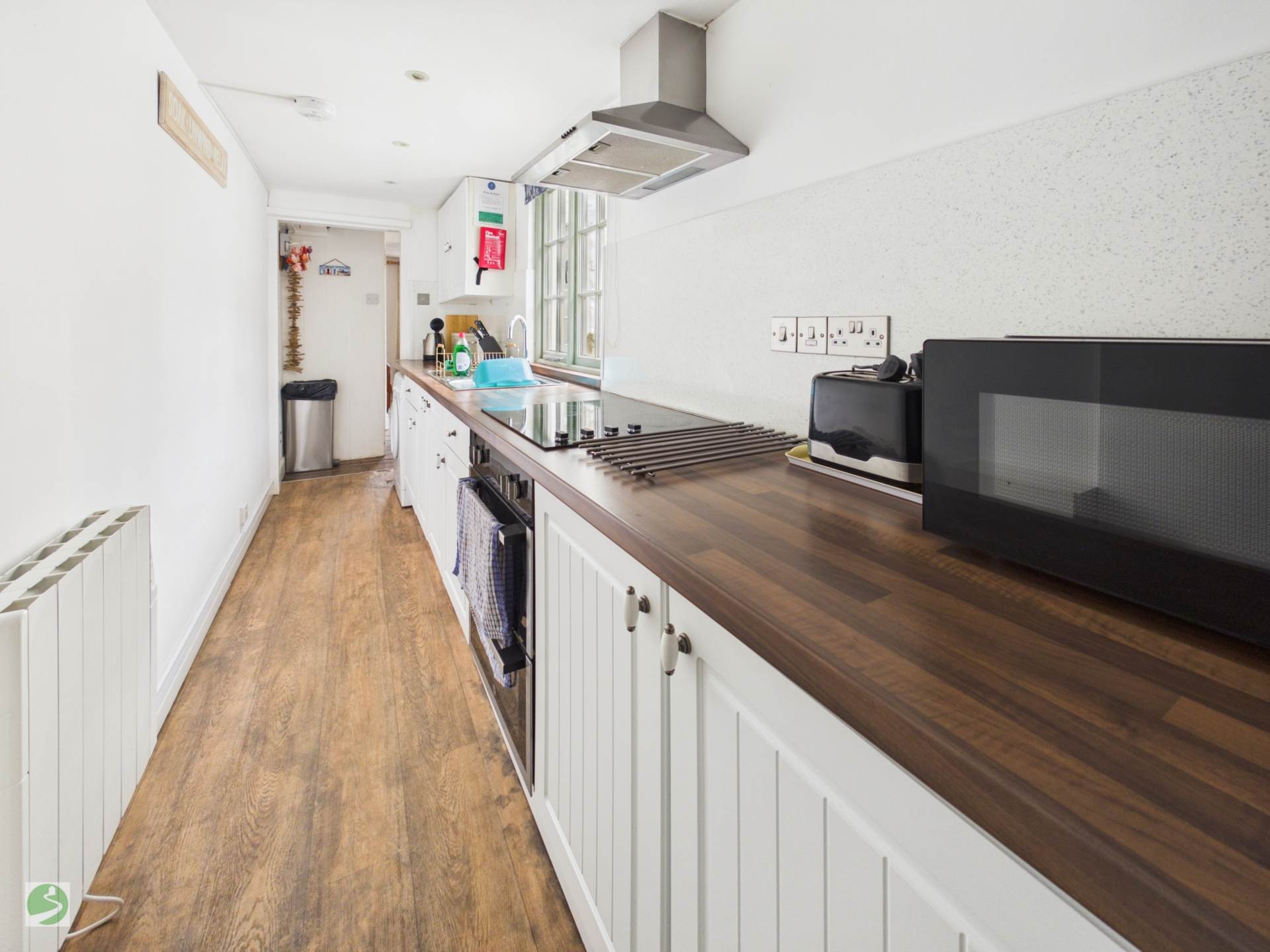 New Cottage, West Looe, Image 3