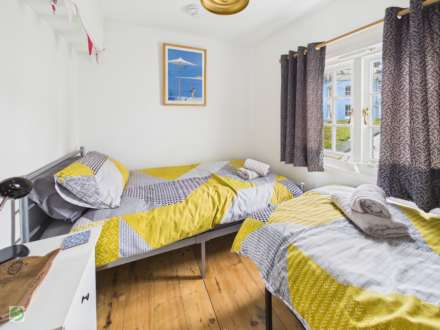 New Cottage, West Looe, Image 6
