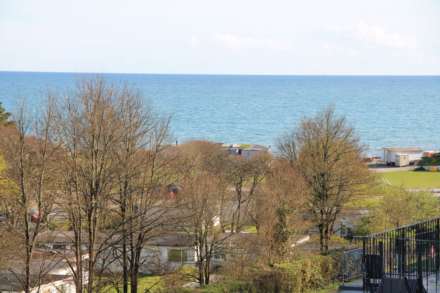 Millendreath Beach Resort, East Looe, Image 3