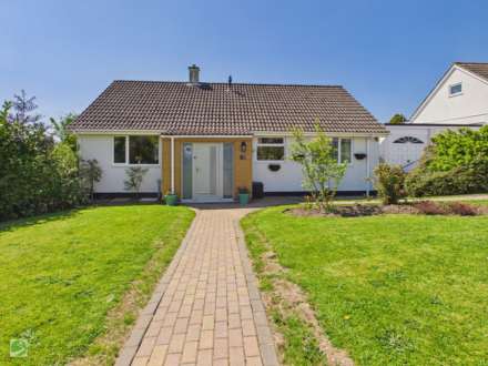 3 Bedroom Detached Bungalow, Richmond Road, Pelynt