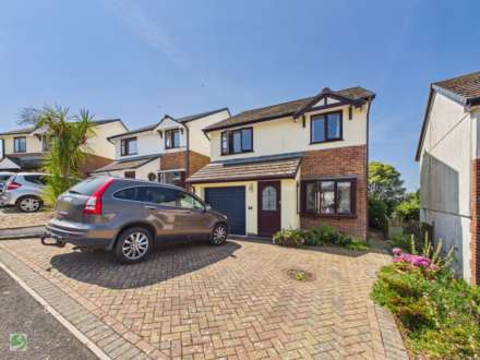 Fairfields, East Looe
