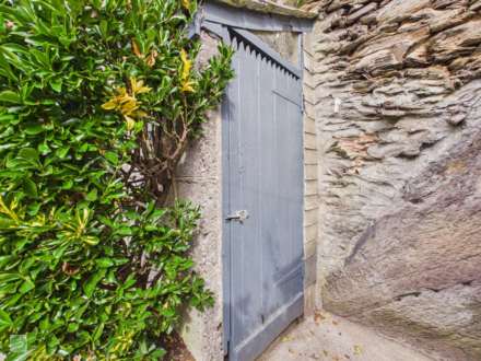 The Coombes, Polperro, Image 12