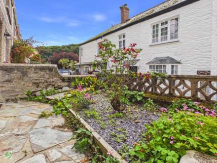 The Coombes, Polperro, Image 2