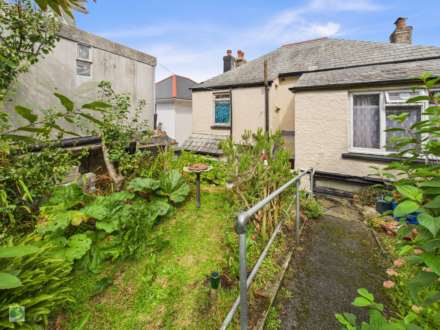 Downs Road, West Looe, Image 9