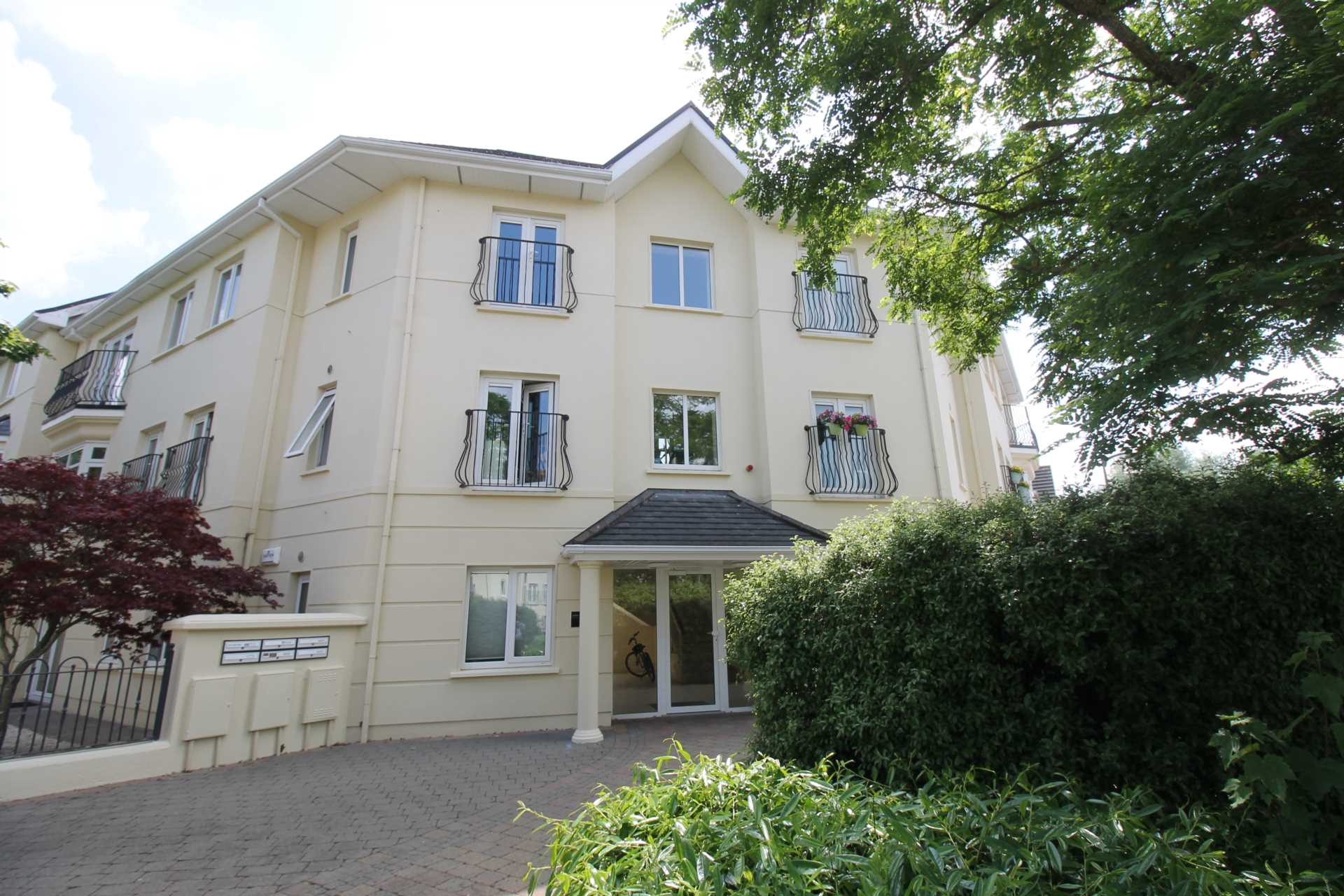 Leslie`s Arch, Old Quarter