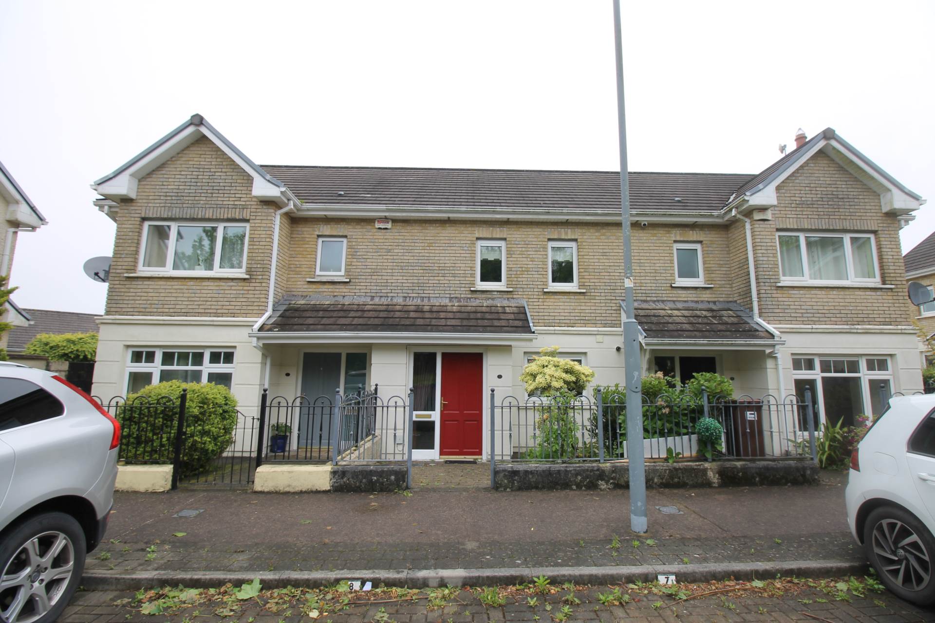 Mount Oval Village, Rochestown
