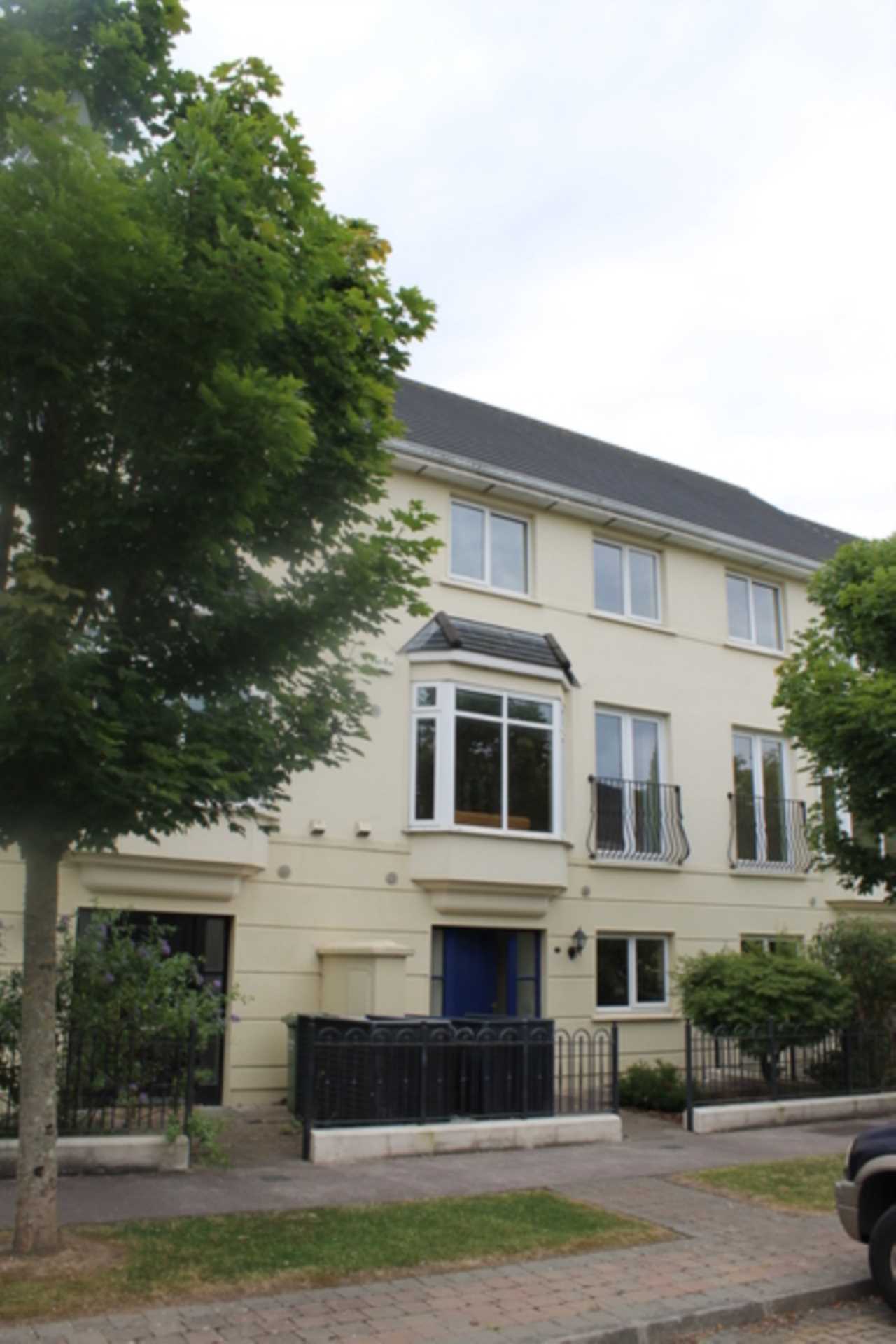 Leslie`s Arch, Old Quarter