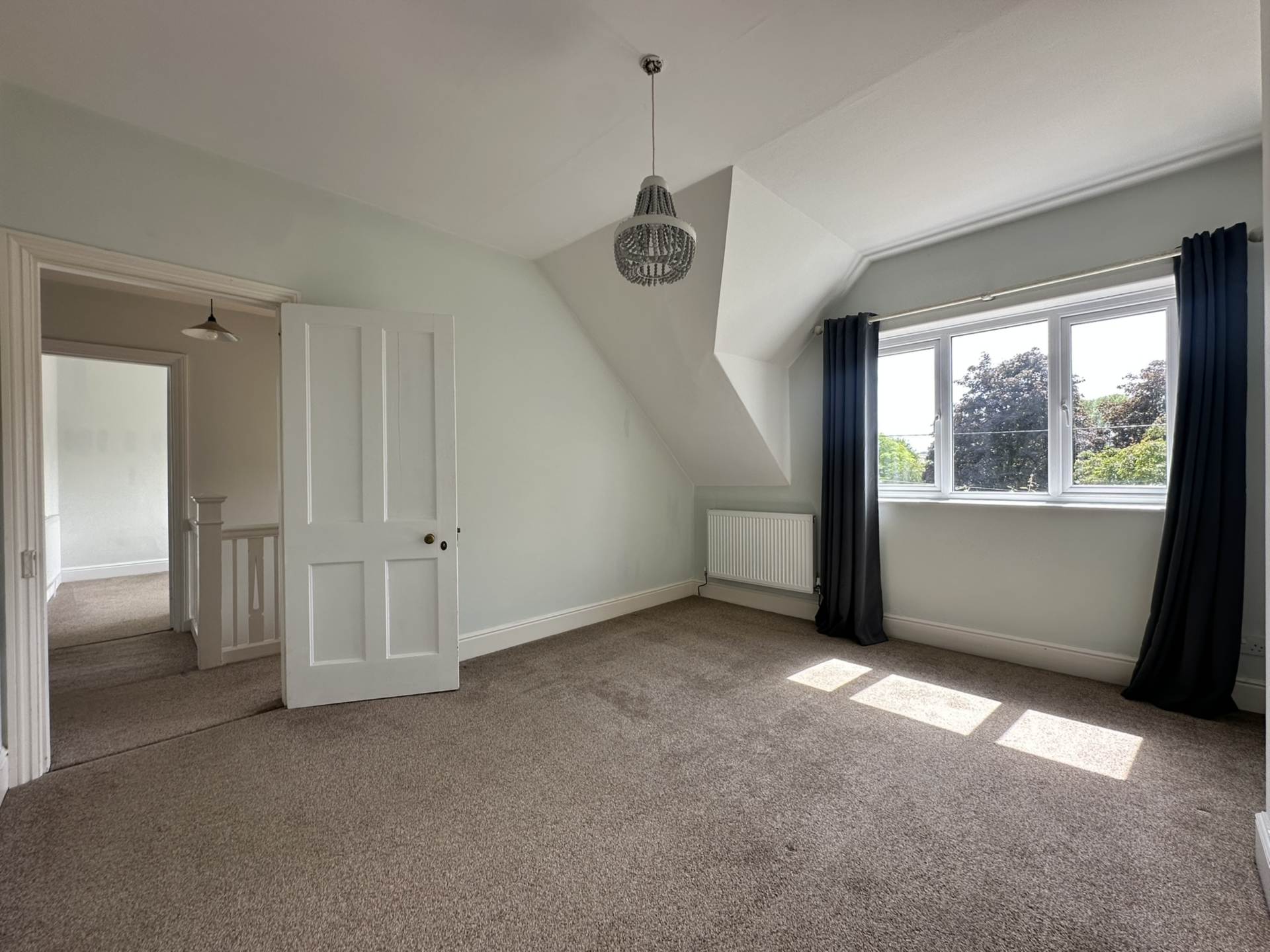 Milton Road, Shipton Under Wychwood, Image 9