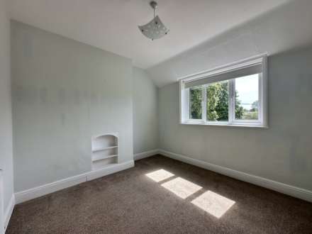 Milton Road, Shipton Under Wychwood, Image 10