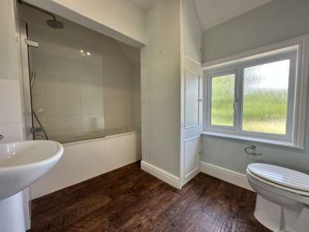 Milton Road, Shipton Under Wychwood, Image 13