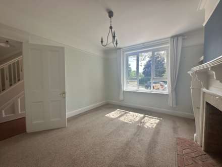Milton Road, Shipton Under Wychwood, Image 7