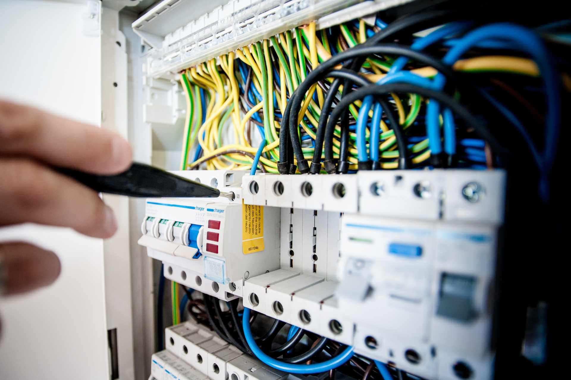 Don`t Be a Fool and Miss 1 April Deadline for Electrical Checks