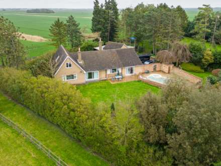 5 Bedroom Bungalow, Wisbech Road, Thorney