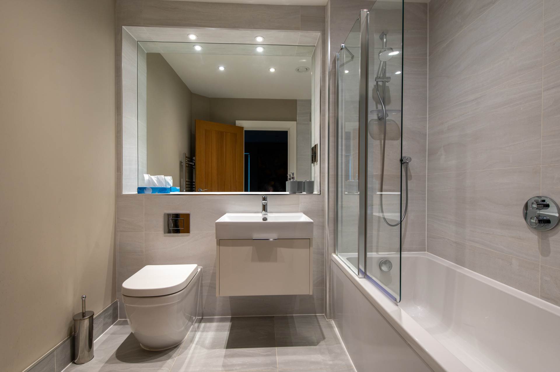 Flat 4 Riverview, 11 Windrush Heights,  Burford, Image 11