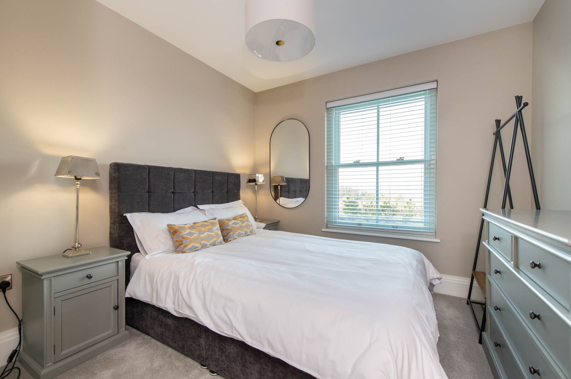 Flat 4 Riverview, 11 Windrush Heights,  Burford, Image 13