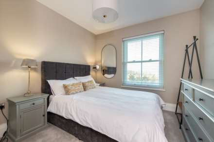Flat 4 Riverview, 11 Windrush Heights,  Burford, Image 13