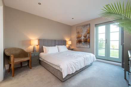 Flat 4 Riverview, 11 Windrush Heights,  Burford, Image 14