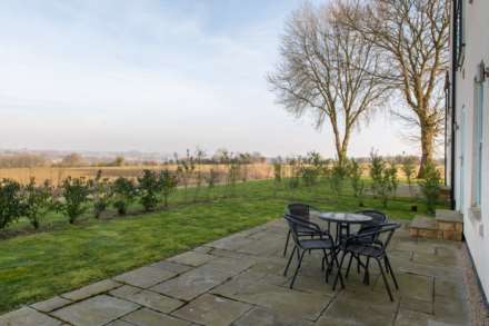 Flat 4 Riverview, 11 Windrush Heights,  Burford, Image 17