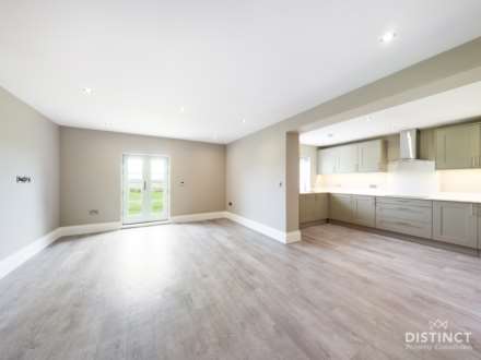 Flat 9 Riverview, 11 Windrush Heights, Near Burford, Image 5