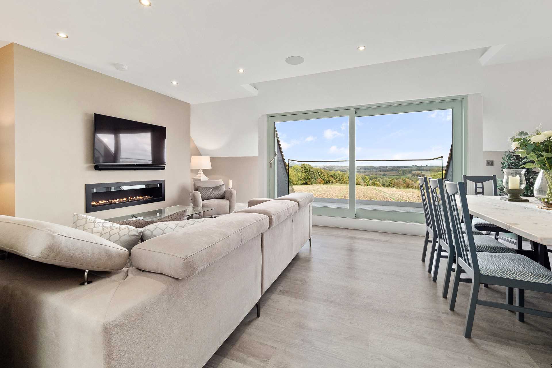 Riverview, 11 Windrush Heights,  Burford, Image 2