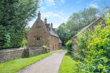 Glovers Lane, Middleton Cheney, Image 2