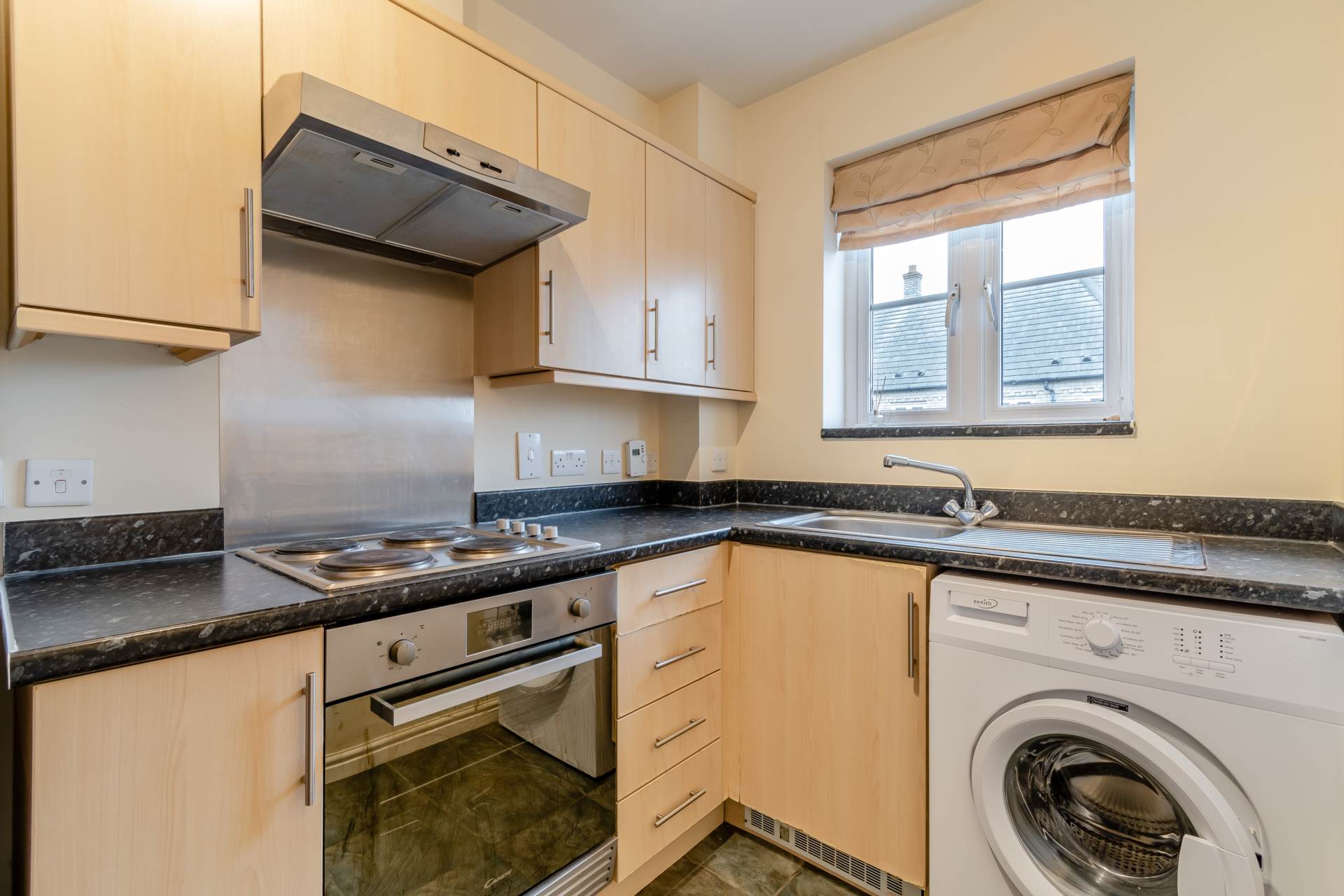 Dainty Grove, Grange Park, Northampton, Image 8