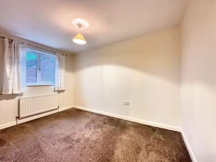 Justice Close, Whitnash, Image 6