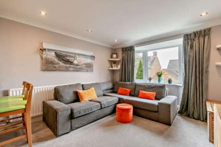 Pearce Drive, Chipping Norton, Image 2
