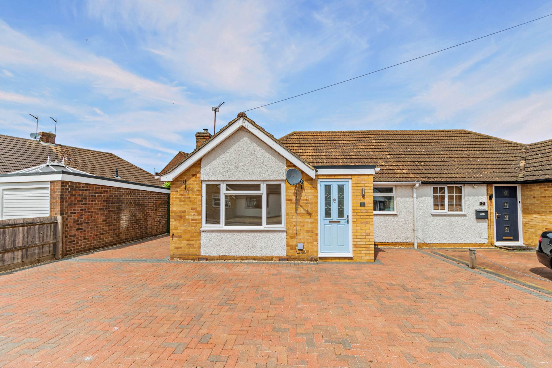 Larksfield Road, Banbury, Image 1