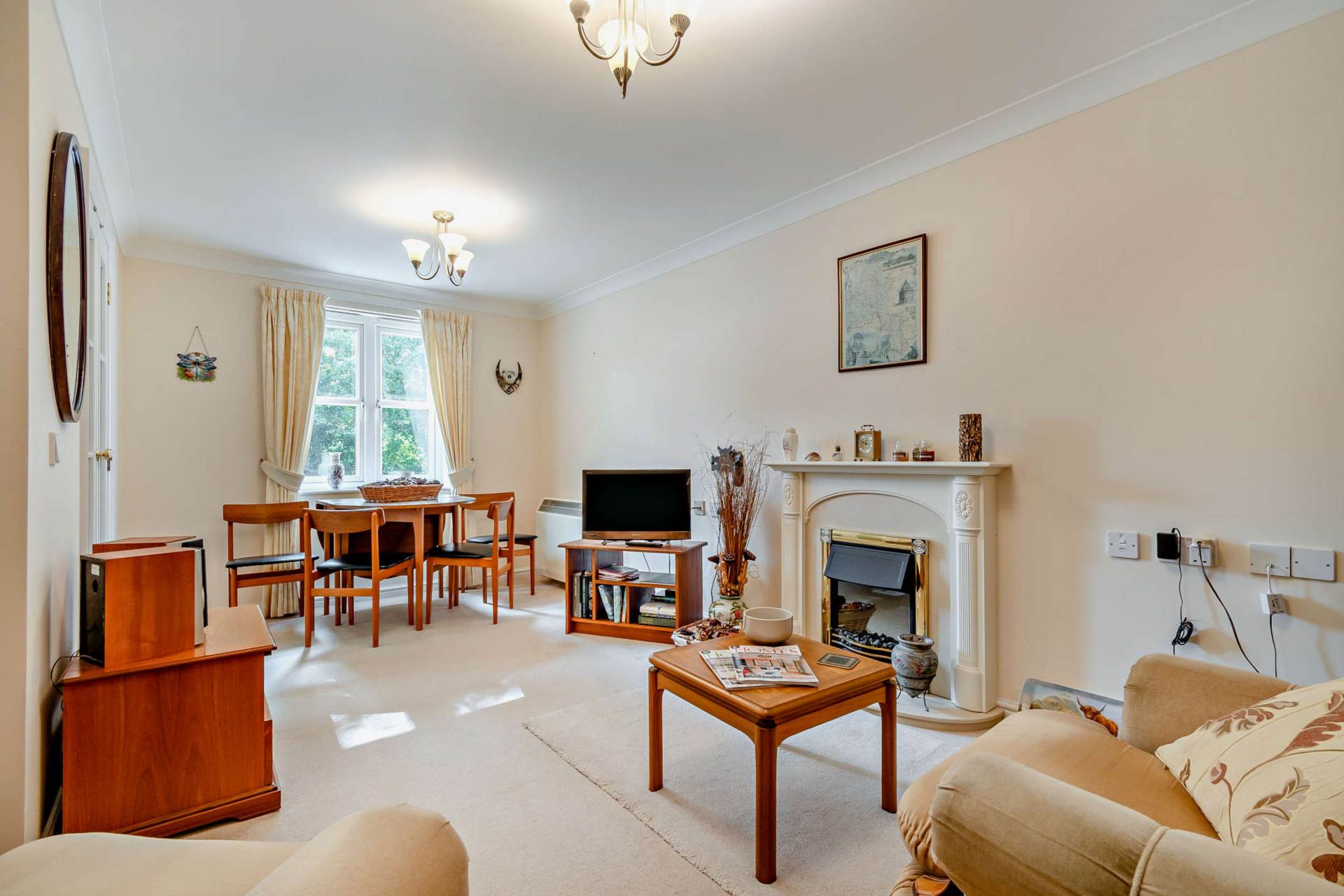 Kingstone Court, Chipping Norton, Image 2