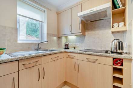 Kingstone Court, Chipping Norton, Image 7