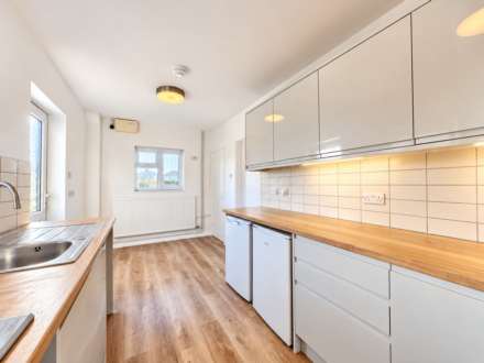 Dulverton Place, Moreton In Marsh, Image 3