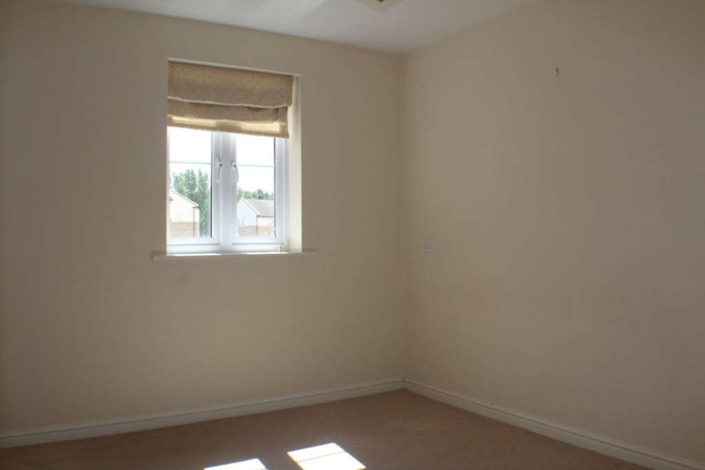 Dainty Grove, Grange Park, NN4, Image 6
