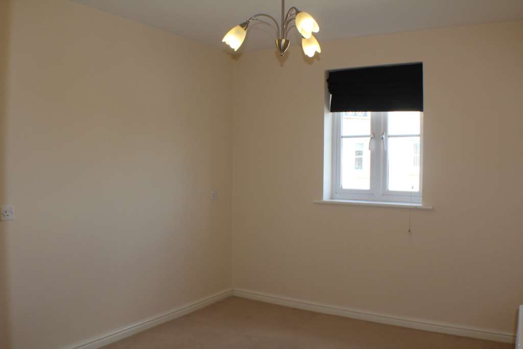 Dainty Grove, Grange Park, NN4, Image 7