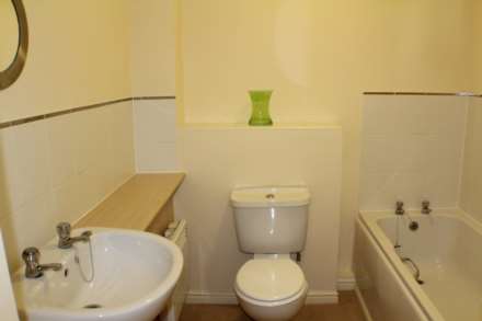 Dainty Grove, Grange Park, NN4, Image 5