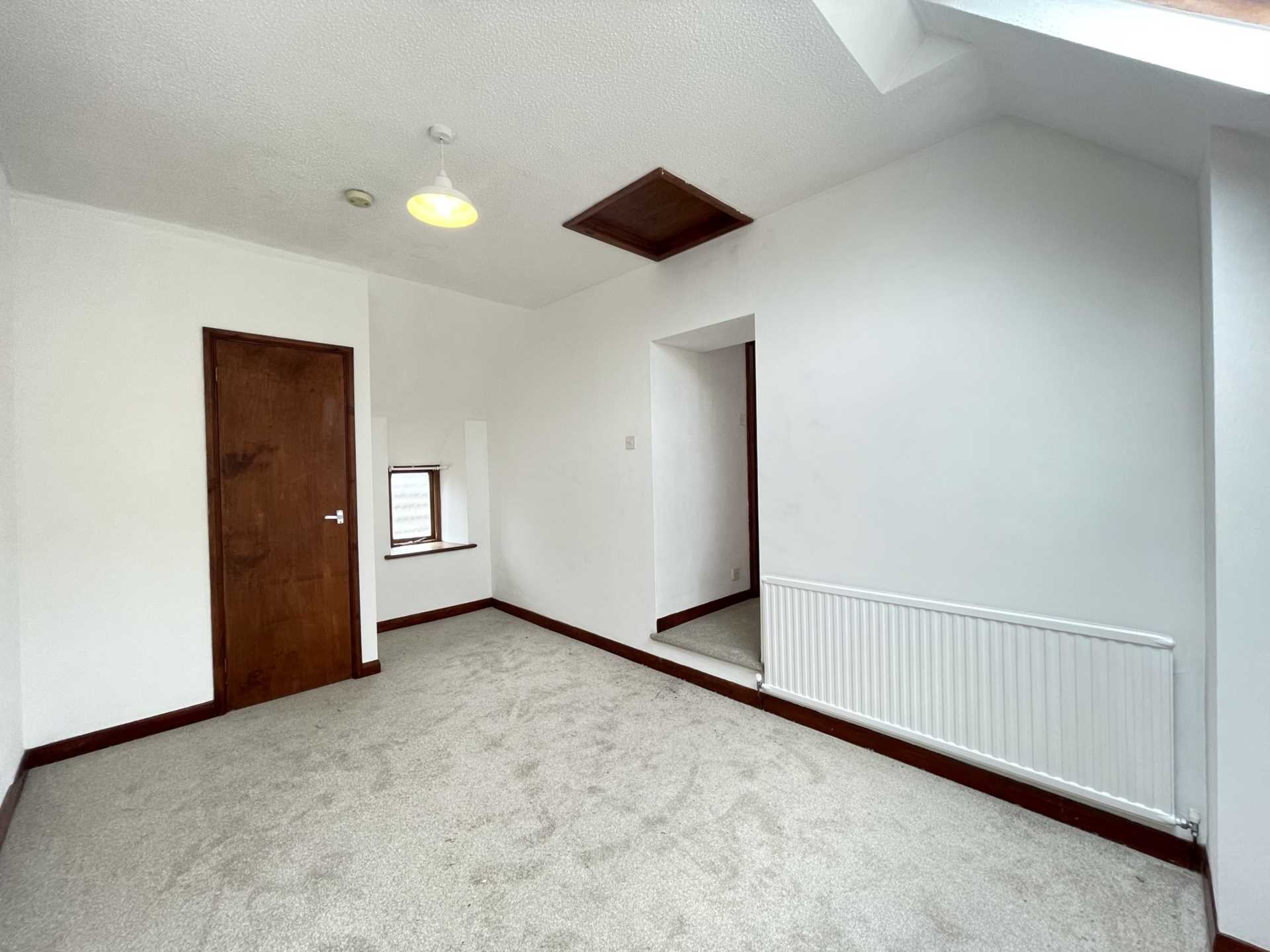 The Cottage, High Street, Middleton Cheney, Image 9