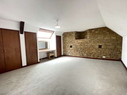The Cottage, High Street, Middleton Cheney, Image 6