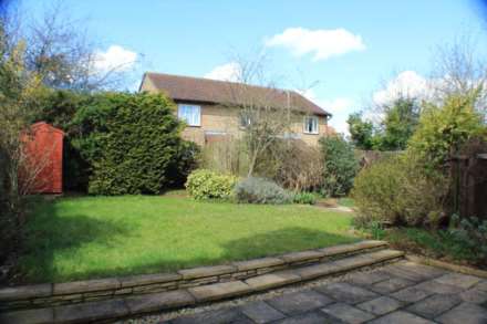 Cypress Gardens, Bicester, OX26, Image 1