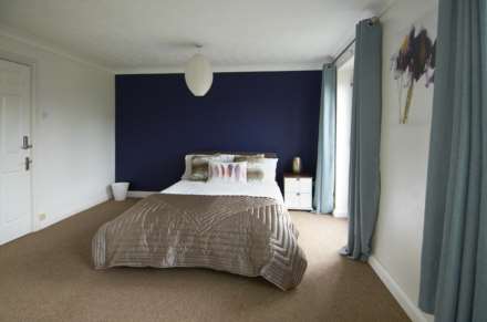 1 Bedroom Room (Double), Cypress Gardens, Bicester, OX26