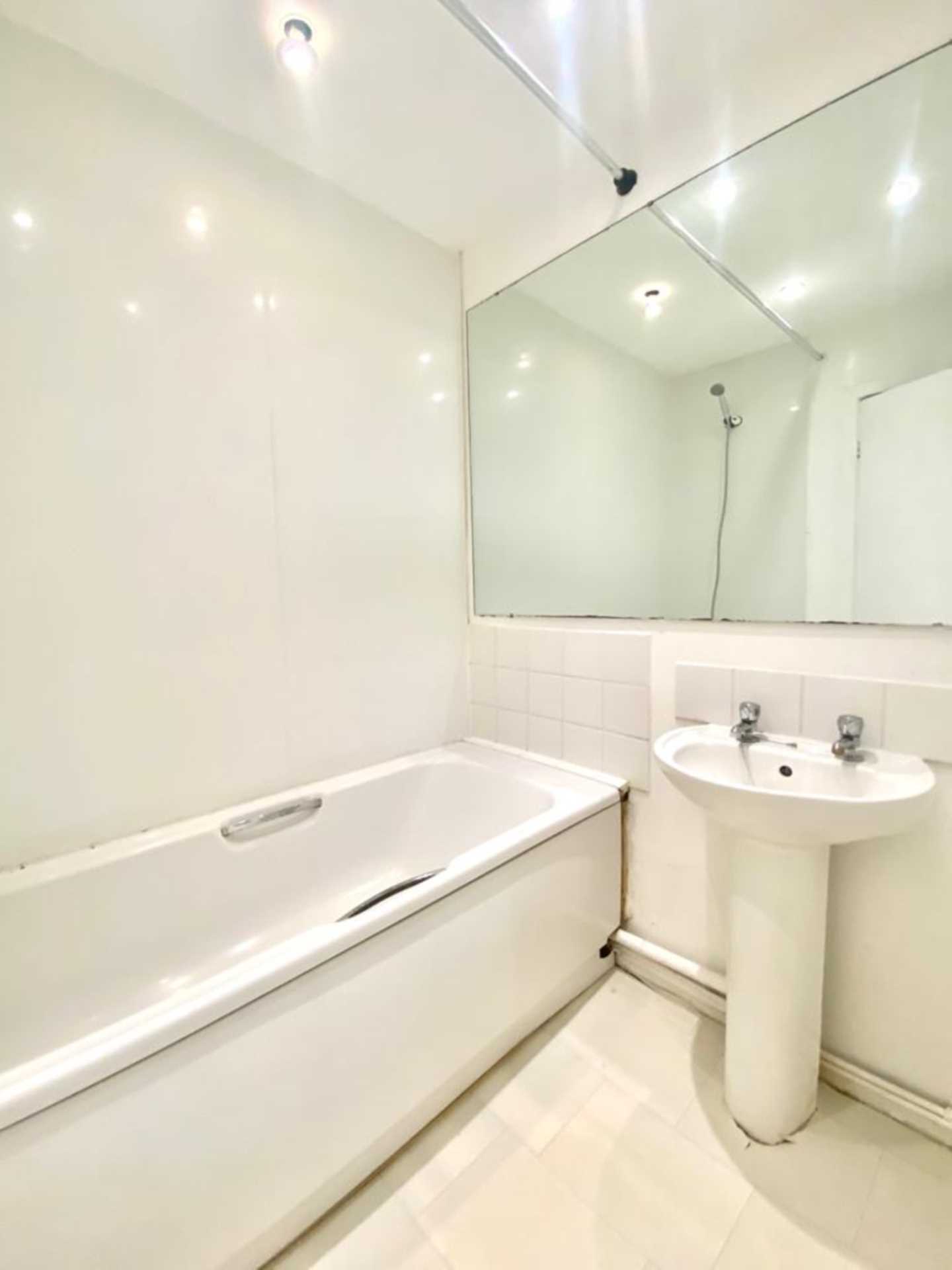 Barton Crescent, Leamington Spa, Image 8