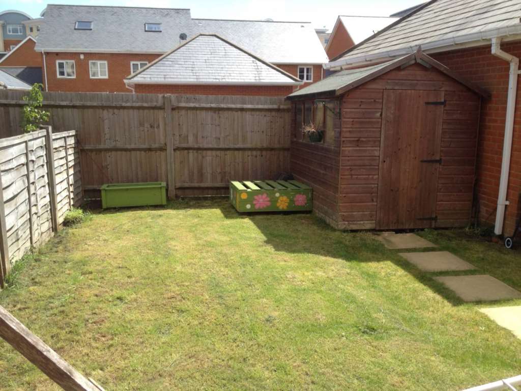 Goodworth Road, Park 25, Redhill, RH1, Image 15