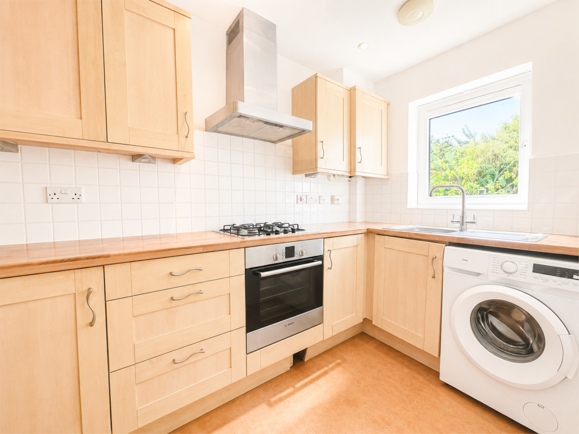 Goodworth Road, Park 25, Redhill, RH1, Image 16