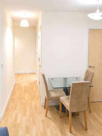 Victoria Road, London, Image 3