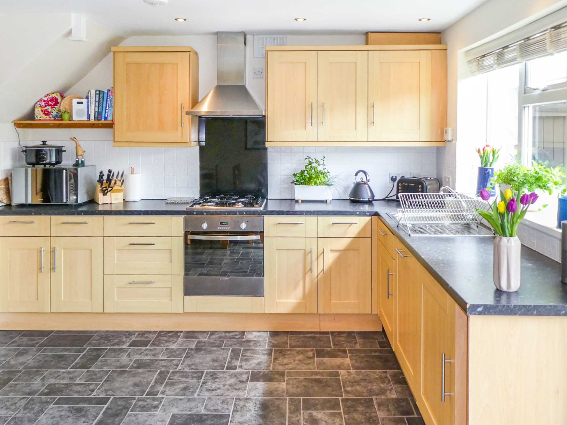 Godfrey Close, Radford Semele, Leamington Spa, Image 6