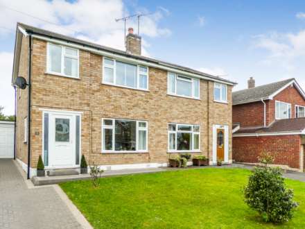 3 Bedroom Semi-Detached, Godfrey Close, Radford Semele, Leamington Spa, CV31