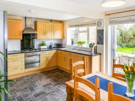 Godfrey Close, Radford Semele, Leamington Spa, Image 2