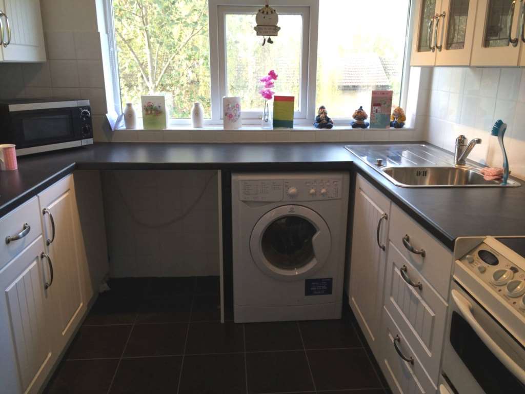 Rowle Close, Stantonbury, Milton Keynes, Image 1